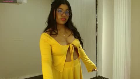 Sienna online show from October 2025 11:07:01 AM