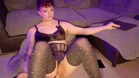 Snapshot of siennalamalfa chatting on June 2026 04:06:01 PM Sienna La Malfa online show from June 2026 04:06:01 PM