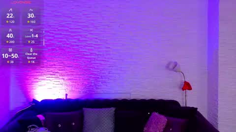 Snapshot of siennashinee chatting on June 2026 07:15:01 PM siennashinee online show from June 2026 07:15:01 PM
