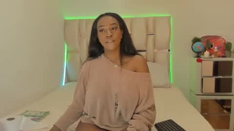 sierra_violet online show from December 2024 06:17:02 AM