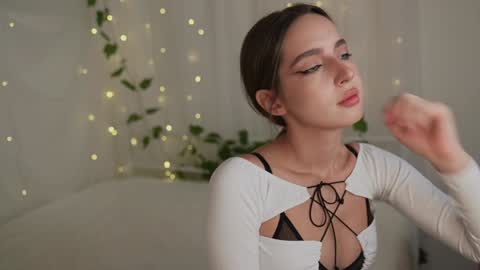 Snapshot of silent_chill chatting on December 2024 09:35:01 AM Chilli online show from December 2024 09:35:01 AM