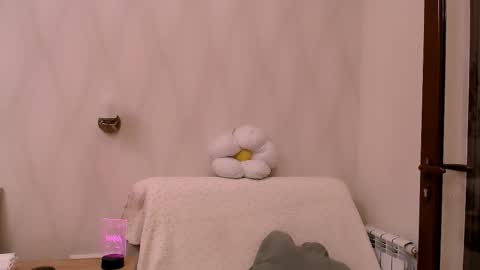 silk_ann online show from January 2026 05:45:02 AM