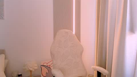 silk_ann online show from March 2026 06:08:01 AM