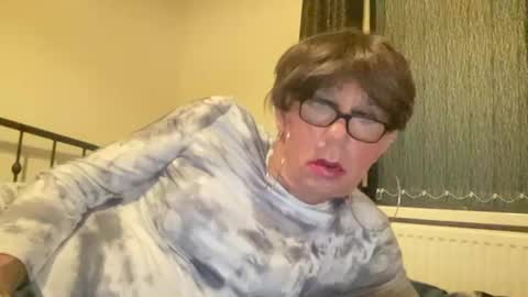 silkacollins online show from November 2025 09:24:02 PM