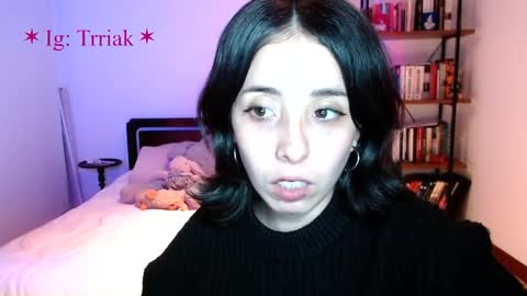 silkbite online show from April 2026 02:06:01 AM