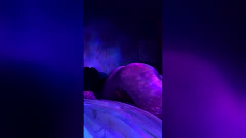 silkykittyy online show from March 2026 12:00:02 PM