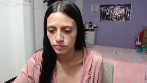 Snapshot of silvanaroberts_ chatting on February 2025 12:10:01 AM Rouse online show from February 2025 12:10:01 AM