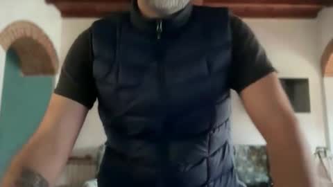 Snapshot of silverbeard81 chatting on November 2025 11:55:02 AM silverbeard81 online show from November 2025 11:55:02 AM