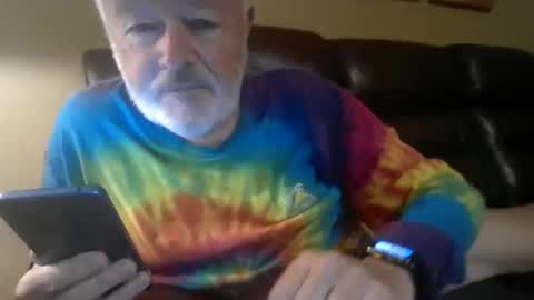 Daddy Bear online show from October 2025 10:49:02 AM