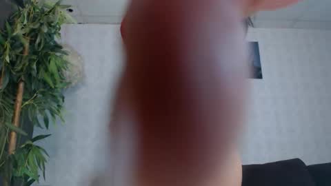 Silvia online show from December 2025 07:27:02 AM