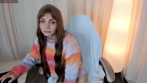 simone_sky online show from January 2026 08:21:01 PM