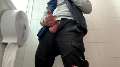 simoninside25 online show from February 2026 02:21:01 PM