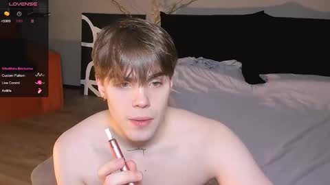 Snapshot of simonwnl chatting on January 2026 06:33:01 PM Simon online show from January 2026 06:33:01 PM