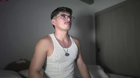 Snapshot of simoon_01 chatting on July 2026 04:04:01 AM SIMOON online show from July 2026 04:04:01 AM
