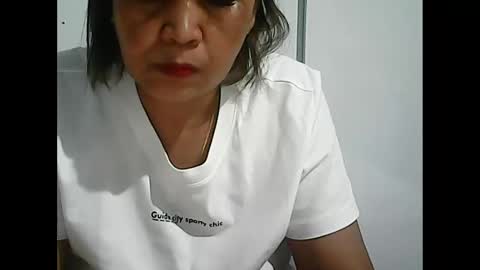 Snapshot of simplecity45 chatting on April 2026 11:21:01 AM Carolyn online show from April 2026 11:21:01 AM