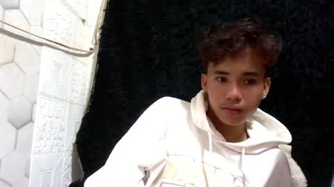 simplecutyboy online show from August 2026 04:00:01 AM