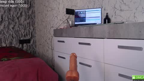 Snapshot of simplegirl1996 chatting on March 2025 01:20:01 PM regina online show from March 2025 01:20:01 PM