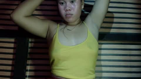 Snapshot of simply_y0urs chatting on December 2024 02:13:02 PM simply_y0urs online show from December 2024 02:13:02 PM