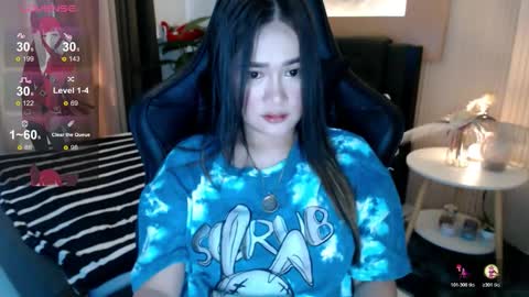 Adrianna Fowler online show from November 2025 02:11:02 AM