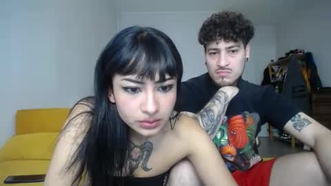 Snapshot of simur_sahso chatting on November 2025 01:14:02 PM Sofi wed. - sat. 11am - 11 pm and Santi with Sofi sun.. - tue. 11 am - 5 pm europe online show from November 2025 01:14:02 PM