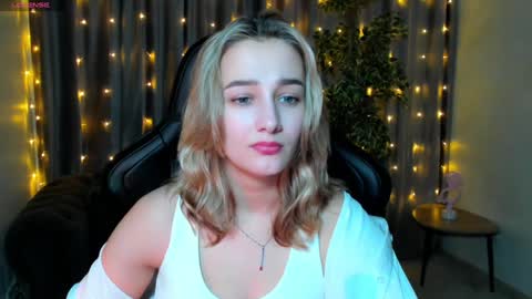 Sinty Noria online show from January 2025 11:37:01 AM