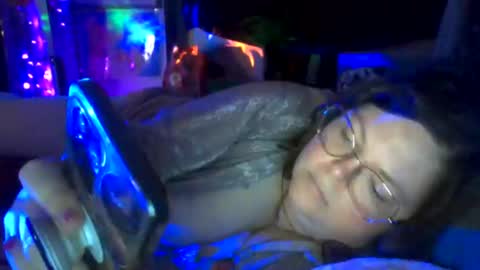 Siofra online show from October 2025 10:40:02 PM