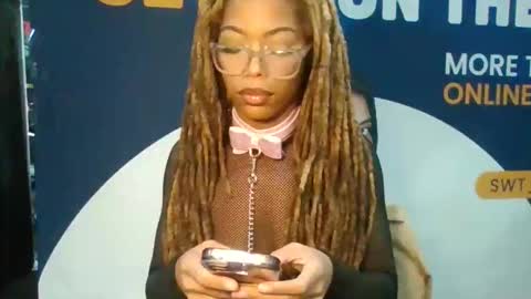  U M M E R online show from October 2025 05:19:02 PM