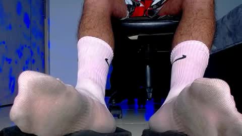 only foot                         worshipers here online show from September 2025 07:02:02 AM