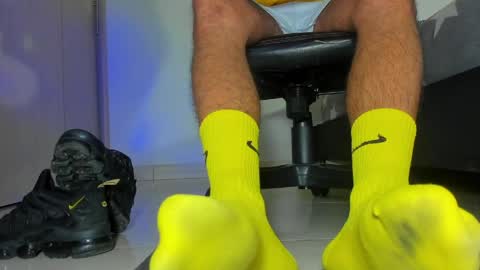 only foot                         worshipers here online show from April 2026 06:58:01 AM