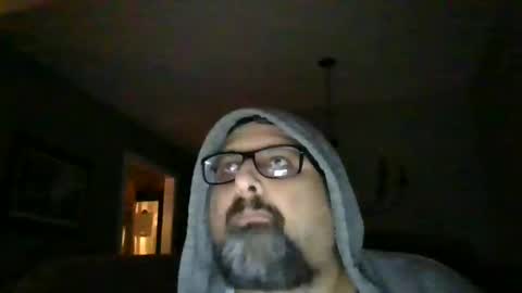 Snapshot of sirmike80 chatting on December 2024 10:14:02 PM SirMike80 online show from December 2024 10:14:02 PM