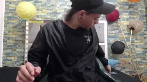 Snapshot of sirryant chatting on December 2024 12:25:02 PM SIR RYANT online show from December 2024 12:25:02 PM