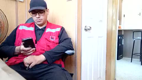 Snapshot of sirtortula chatting on January 2025 05:59:01 PM sirtortula online show from January 2025 05:59:01 PM