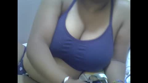 Snapshot of sisibrown97 chatting on January 2026 09:47:02 AM brown online show from January 2026 09:47:02 AM