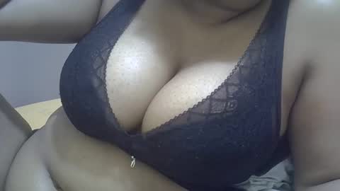 Snapshot of sisibrown97 chatting on February 2026 09:43:02 AM brown online show from February 2026 09:43:02 AM