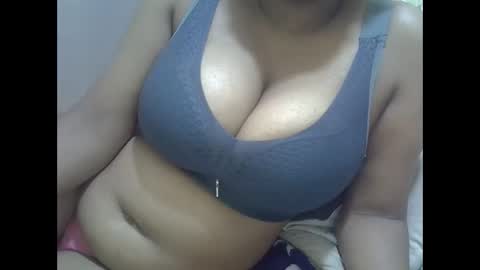 Snapshot of sisibrown97 chatting on March 2026 10:49:02 PM brown online show from March 2026 10:49:02 PM