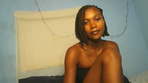 Sissi0325 online show from February 2026 07:01:01 PM