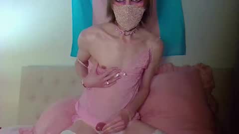 Sissy Ariadney Lux online show from March 2026 07:17:01 PM