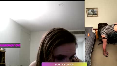 Snapshot of sissycdmish chatting on November 2025 04:17:01 PM SissyCDMish online show from November 2025 04:17:01 PM