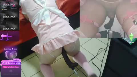 Snapshot of sissyjolicia chatting on June 2026 01:12:02 AM sissyjolcia online show from June 2026 01:12:02 AM