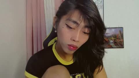 Sizka online show from November 2025 03:38:02 PM