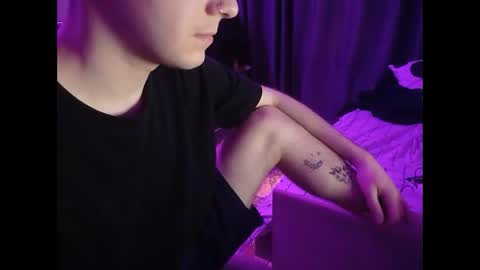 SizzleOzzy online show from April 2026 01:36:01 PM