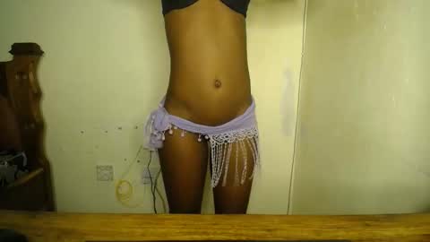 Snapshot of sizzly_ass chatting on April 2026 05:10:02 PM sizzly_ass online show from April 2026 05:10:02 PM