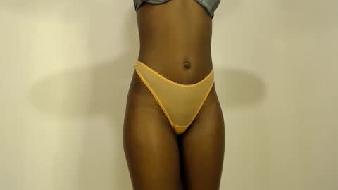 Snapshot of sizzly_ass chatting on May 2026 03:22:02 AM sizzly_ass online show from May 2026 03:22:02 AM