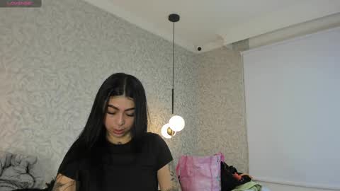 SKAILYN ANGELS online show from October 2025 06:08:01 PM