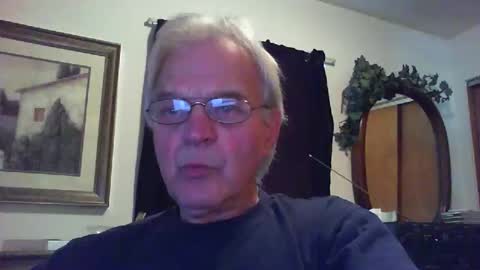 Snapshot of skeeeziks chatting on May 2026 02:00:02 PM skeeeziks online show from May 2026 02:00:02 PM