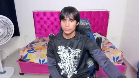 Snapshot of skinny_sam23 chatting on July 2026 05:35:01 AM sam online show from July 2026 05:35:01 AM