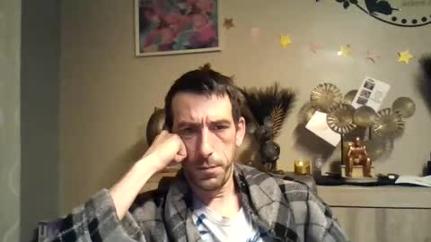 SkinnyBigCock2 online show from January 2025 04:20:01 AM