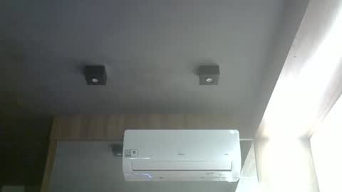 Snapshot of skinnykittencam chatting on April 2026 03:57:01 PM skinnykittencam online show from April 2026 03:57:01 PM