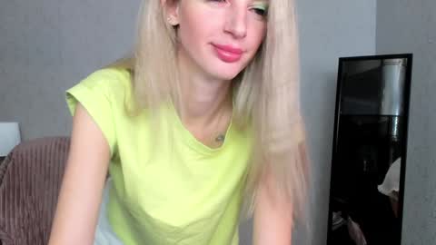 Skinnyladyy online show from February 2025 05:10:01 AM