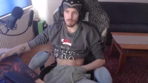 skinnylongd95 online show from March 2026 01:25:01 PM